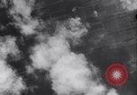 Standbild B-17 Bomber Bologna (Italien), 1943, aus Sekunde 29 historischem Filmmaterial Videoclip 65675030942