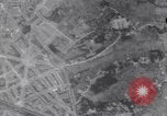 Standbild B-17 Bomber Bologna (Italien), 1943, aus Sekunde 52 historischem Filmmaterial Videoclip 65675030942