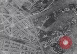 Standbild B-17 Bomber Bologna (Italien), 1943, aus Sekunde 55 historischem Filmmaterial Videoclip 65675030942