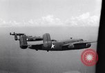 Image Bombardement de Wewak Wewak Nouvelle Guinée, 1943, de la seconde 12 séquences d'archives historiques vidéo 65675030943