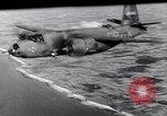 Standbild Bombardierung Werften auf seine Le Trait Frankreich, 1943, aus Sekunde 34 historischem Filmmaterial Videoclip 65675030944