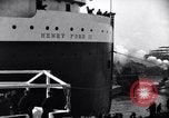 Standbild Henry Ford II Frachter Lorain Ohio USA, 1924, aus Sekunde 11 historischem Filmmaterial Videoclip 65675030951
