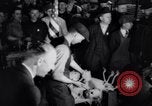 Immagine di Dieci milionesima Ford Motor Highland Park Michigan USA, 1924, secondo 49 filmato di repertorio 65675030953