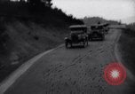 Standbild zehnmillionste Ford Wagenkolonne United States USA, 1924, aus Sekunde 5 historischem Filmmaterial Videoclip 65675030956