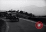 Standbild zehnmillionste Ford Wagenkolonne United States USA, 1924, aus Sekunde 12 historischem Filmmaterial Videoclip 65675030956
