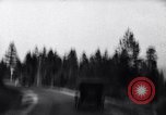 Standbild zehnmillionste Ford Wagenkolonne United States USA, 1924, aus Sekunde 38 historischem Filmmaterial Videoclip 65675030956