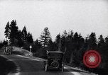 Standbild zehnmillionste Ford Wagenkolonne United States USA, 1924, aus Sekunde 40 historischem Filmmaterial Videoclip 65675030956