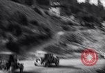 Standbild zehnmillionste Ford Wagenkolonne United States USA, 1924, aus Sekunde 47 historischem Filmmaterial Videoclip 65675030956