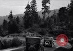 Standbild zehnmillionste Ford Wagenkolonne United States USA, 1924, aus Sekunde 56 historischem Filmmaterial Videoclip 65675030956