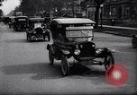 Standbild zehnmillionste Ford in New York New York United States USA, 1924, aus Sekunde 33 historischem Filmmaterial Videoclip 65675030959