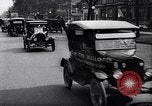 Standbild zehnmillionste Ford in New York New York United States USA, 1924, aus Sekunde 34 historischem Filmmaterial Videoclip 65675030959