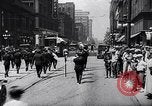 Standbild zehnmillionste Ford in New York New York United States USA, 1924, aus Sekunde 35 historischem Filmmaterial Videoclip 65675030959
