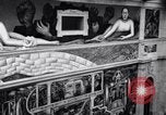 Standbild Diego Rivera industrielle Wandmalerei Detroit Michigan USA, 1932, aus Sekunde 37 historischem Filmmaterial Videoclip 65675030961