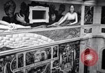 Standbild Diego Rivera industrielle Wandmalerei Detroit Michigan USA, 1932, aus Sekunde 40 historischem Filmmaterial Videoclip 65675030961