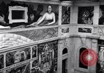 Standbild Diego Rivera industrielle Wandmalerei Detroit Michigan USA, 1932, aus Sekunde 49 historischem Filmmaterial Videoclip 65675030961