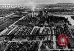 Image Ford usine de River Rouge Dearborn Michigan USA, 1950, de la seconde 3 séquences d'archives historiques vidéo 65675030967