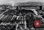 Image Ford usine de River Rouge Dearborn Michigan USA, 1950, de la seconde 7 séquences d'archives historiques vidéo 65675030967