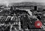 Image Ford usine de River Rouge Dearborn Michigan USA, 1950, de la seconde 9 séquences d'archives historiques vidéo 65675030967