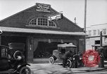 Standbild Ford Motor Verkauf und Service Garage Michigan United States USA, 1919, aus Sekunde 5 historischem Filmmaterial Videoclip 65675030970