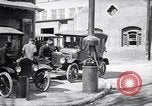 Standbild Ford Motor Verkauf und Service Garage Michigan United States USA, 1919, aus Sekunde 25 historischem Filmmaterial Videoclip 65675030970