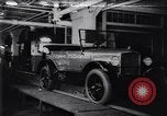 Image 15 millionième Ford Modèle T Highland Park Michigan USA, 1927, de la seconde 1 séquences d'archives historiques vidéo 65675030986