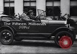Image 15 millionième Ford Modèle T Highland Park Michigan USA, 1927, de la seconde 43 séquences d'archives historiques vidéo 65675030986