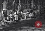 Immagine di Famiglia campeggio United States USA, 1919, secondo 6 filmato di repertorio 65675030988