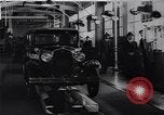 Immagine di Venti milionesima Ford Dearborn Michigan USA, 1931, secondo 10 filmato di repertorio 65675030989