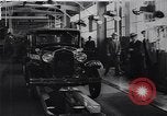 Immagine di Venti milionesima Ford Dearborn Michigan USA, 1931, secondo 11 filmato di repertorio 65675030989