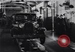 Immagine di Venti milionesima Ford Dearborn Michigan USA, 1931, secondo 15 filmato di repertorio 65675030989