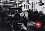 Immagine di Venti milionesima Ford Dearborn Michigan USA, 1931, secondo 37 filmato di repertorio 65675030989