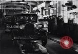 Immagine di Venti milionesima Ford Dearborn Michigan USA, 1931, secondo 41 filmato di repertorio 65675030989