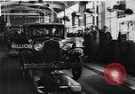 Immagine di Venti milionesima Ford Dearborn Michigan USA, 1931, secondo 42 filmato di repertorio 65675030989