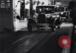 Immagine di Venti milionesima Ford Dearborn Michigan USA, 1931, secondo 59 filmato di repertorio 65675030989
