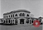 Image showrooms Ford dans le monde entier United States USA, 1931, de la seconde 22 séquences d'archives historiques vidéo 65675030997