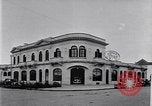 Image showrooms Ford dans le monde entier United States USA, 1931, de la seconde 23 séquences d'archives historiques vidéo 65675030997