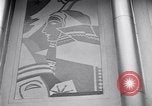 Standbild riesiger Globus Zimmer United States USA, 1937, aus Sekunde 25 historischem Filmmaterial Videoclip 65675031002