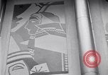 Standbild riesiger Globus Zimmer United States USA, 1937, aus Sekunde 30 historischem Filmmaterial Videoclip 65675031002