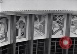 Standbild riesiger Globus Zimmer United States USA, 1937, aus Sekunde 50 historischem Filmmaterial Videoclip 65675031002