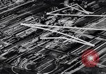 Image voitures Ford l'assemblage final Dearborn Michigan USA, 1938, de la seconde 13 séquences d'archives historiques vidéo 65675031009
