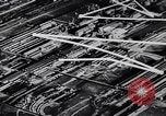 Image voitures Ford l'assemblage final Dearborn Michigan USA, 1938, de la seconde 14 séquences d'archives historiques vidéo 65675031009
