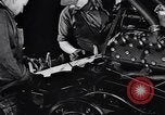 Image voitures Ford l'assemblage final Dearborn Michigan USA, 1938, de la seconde 38 séquences d'archives historiques vidéo 65675031009