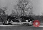 Immagine di 1946 automobili Ford Dearborn Michigan USA, 1938, secondo 20 filmato di repertorio 65675031010