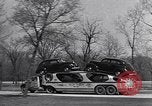 Immagine di 1946 automobili Ford Dearborn Michigan USA, 1938, secondo 23 filmato di repertorio 65675031010