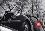 Immagine di 1946 automobili Ford Dearborn Michigan USA, 1938, secondo 29 filmato di repertorio 65675031010