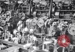 Immagine di Auto Parte superiore scocca fabbricazione Dearborn Michigan USA, 1930, secondo 4 filmato di repertorio 65675031013