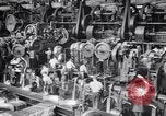 Immagine di Auto Parte superiore scocca fabbricazione Dearborn Michigan USA, 1930, secondo 7 filmato di repertorio 65675031013