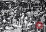 Immagine di Auto Parte superiore scocca fabbricazione Dearborn Michigan USA, 1930, secondo 12 filmato di repertorio 65675031013