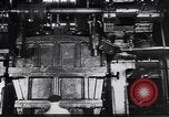Immagine di Metallo macchina di pressatura Dearborn Michigan USA, 1930, secondo 5 filmato di repertorio 65675031014
