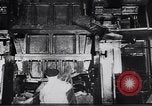 Immagine di Metallo macchina di pressatura Dearborn Michigan USA, 1930, secondo 10 filmato di repertorio 65675031014